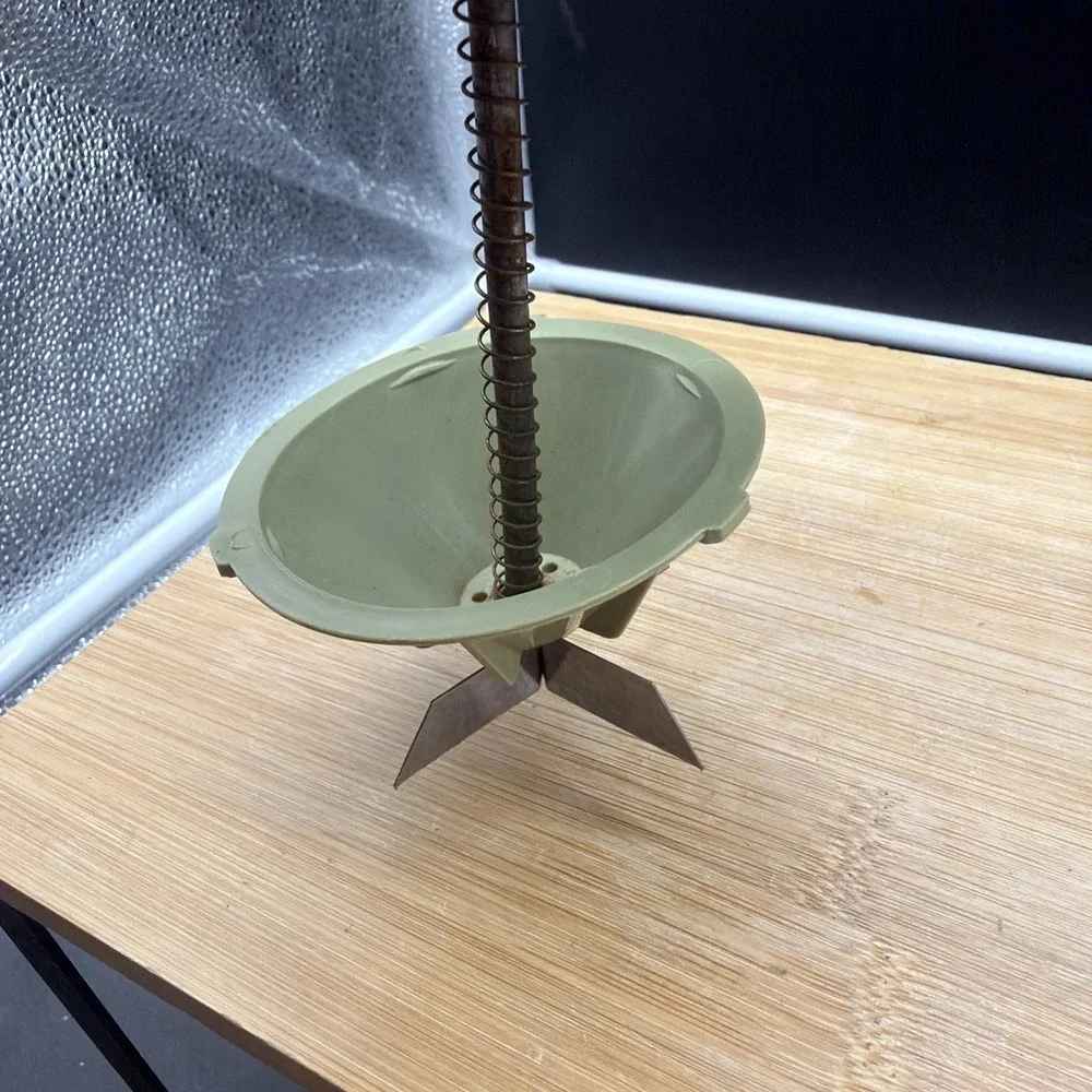 Vintage ACME Press & Chop Glass USA Avocado Green Food Nut Chopper 12 oz